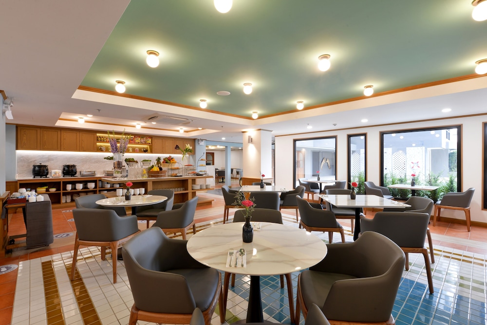 Oakwood Hotel and Residence Bangkok 40/57