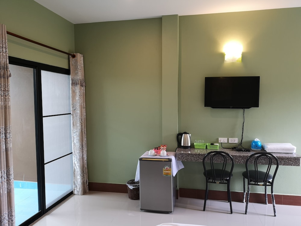 Huaisai Hotel 21/34