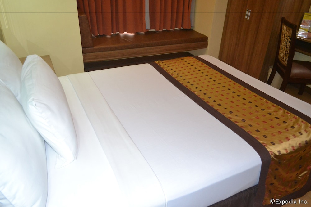 Microtel by Wyndham General Santos 8/29