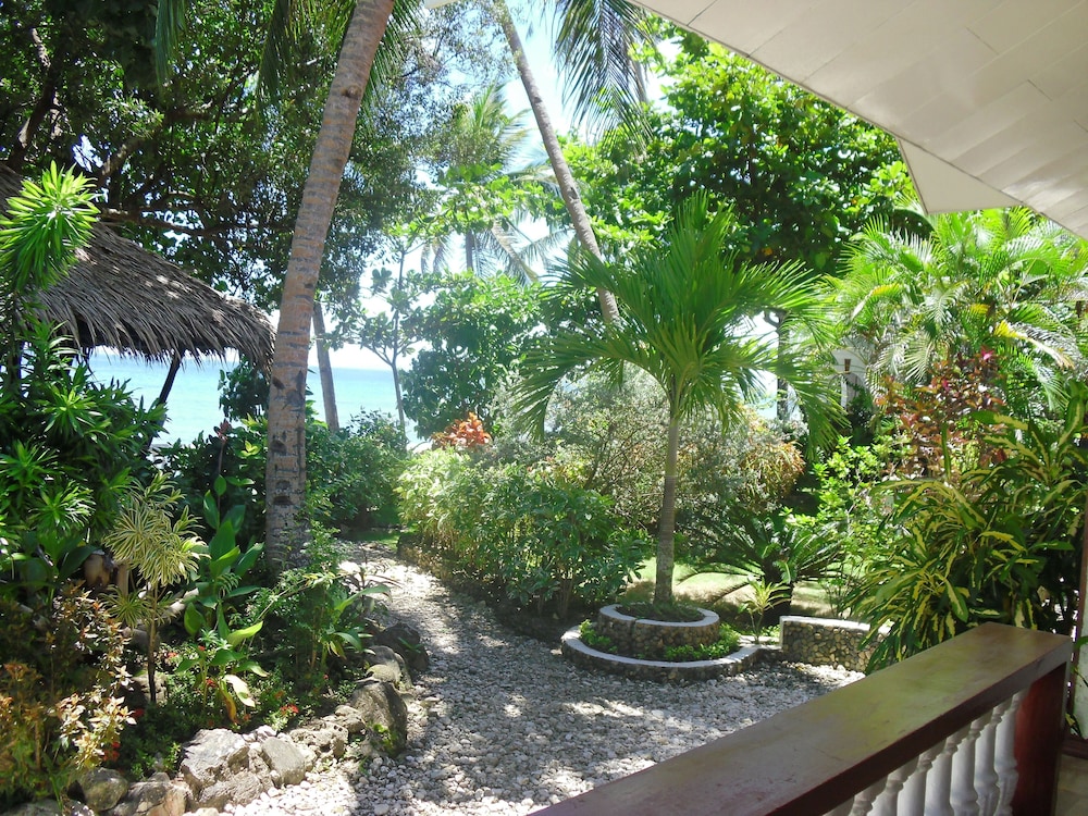 Blue Crystal Beach Resort 41/50
