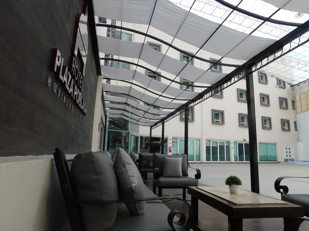 Hotel Plaza Poblana 43/67