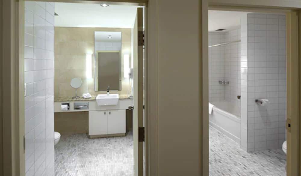 Le Square Phillips Hotel And Suites 16/45