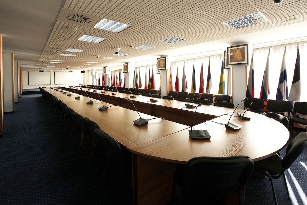 Coop Hotel Sofia 39/69