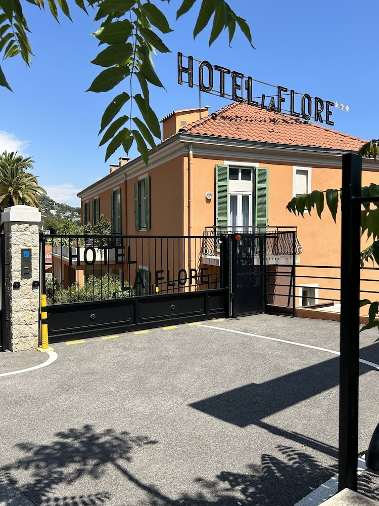 La Flore 57/64