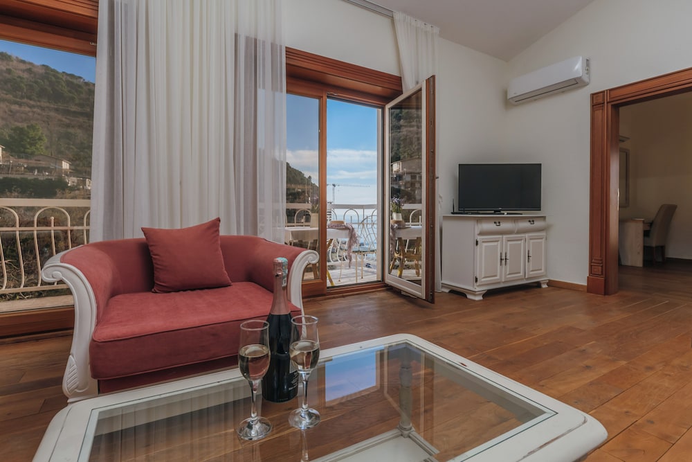 Pietra Mare Apartments 28/50