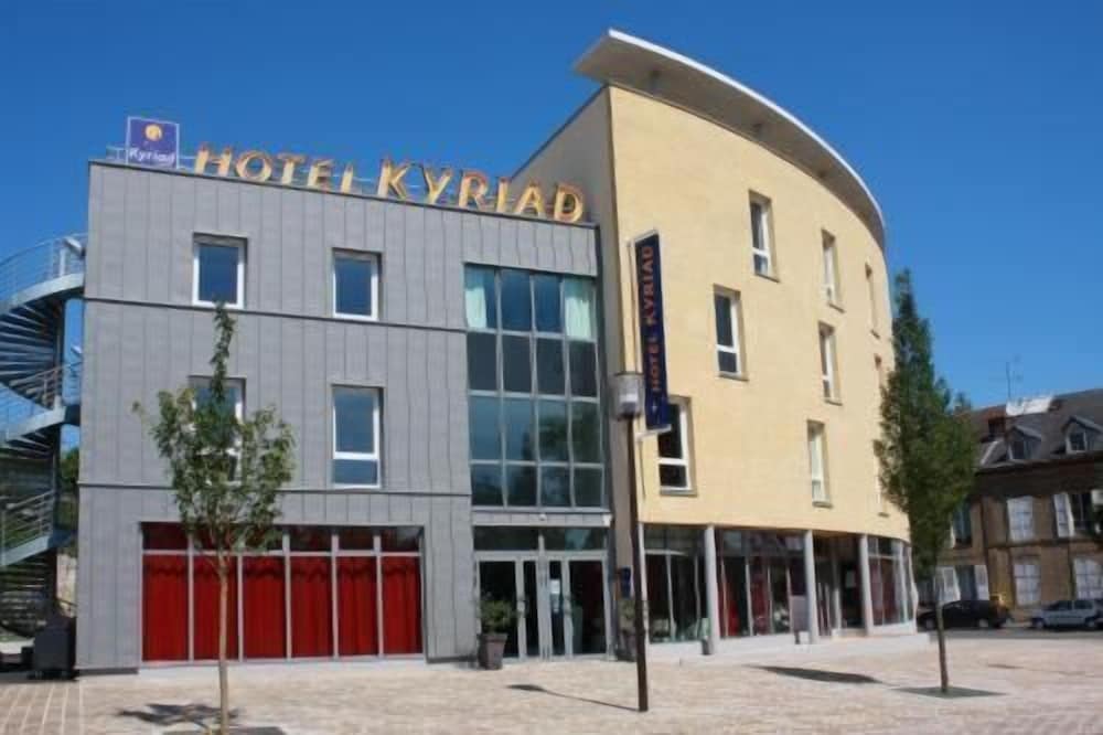 KYRIAD CHARLEVILLE MEZIERES 4/72
