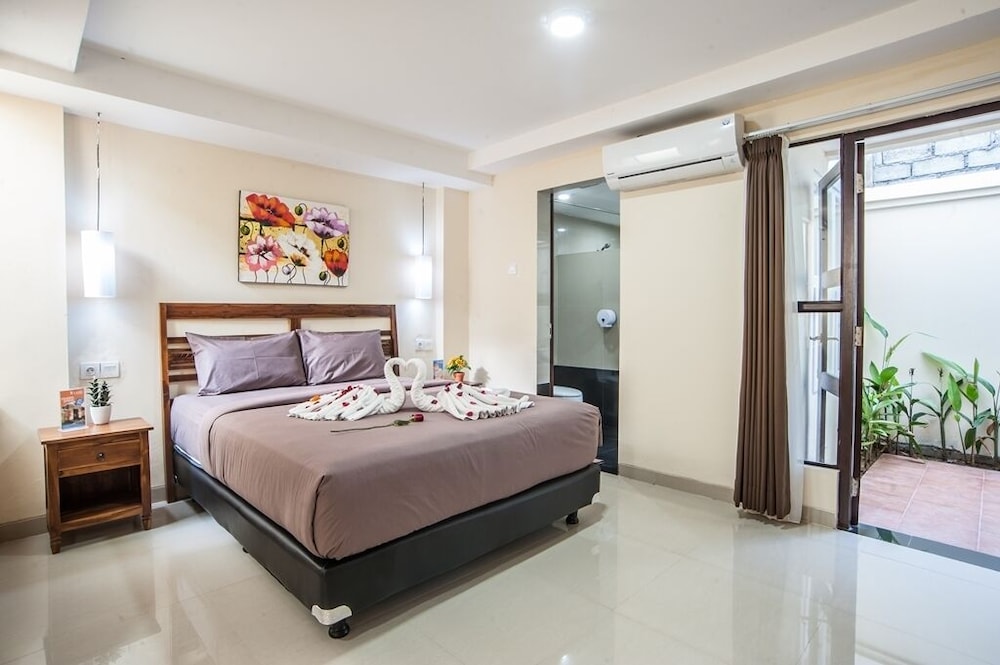 Kelan Tel Bali 12/43