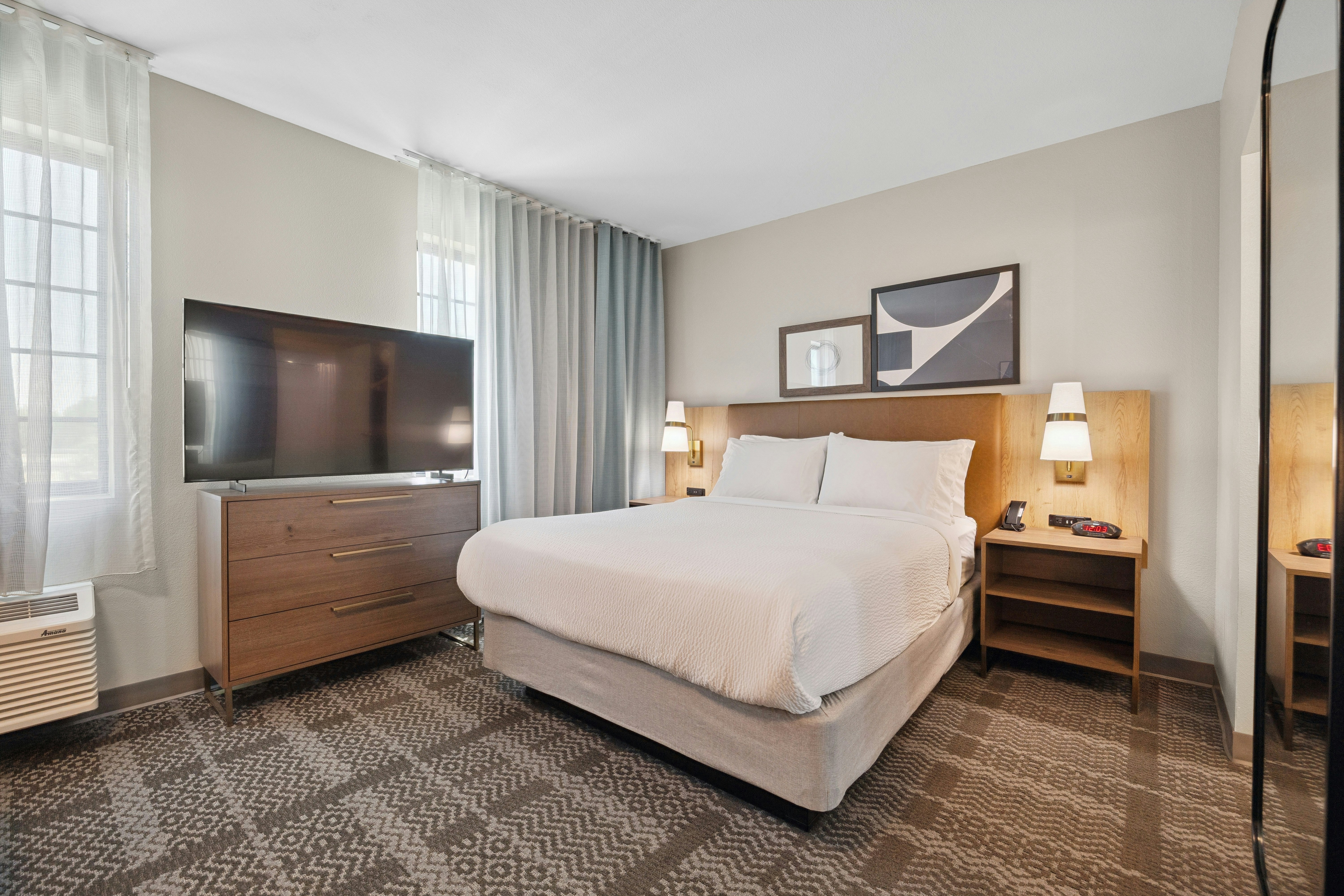 Staybridge Suites Sacramento - Woodland, an IHG Hotel 14/50
