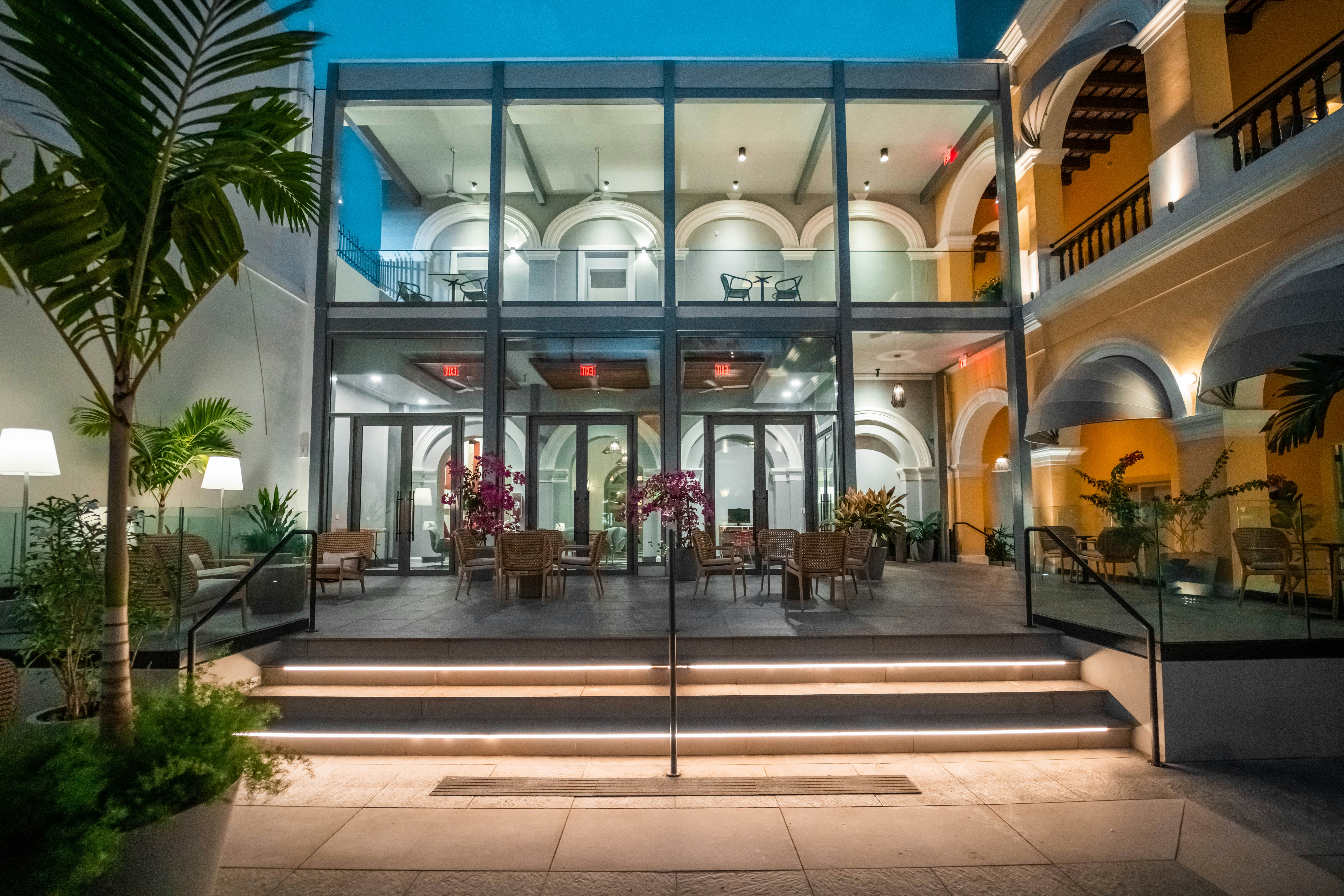 Palacio Provincial San Juan, Curio Collection by Hilton 3/45