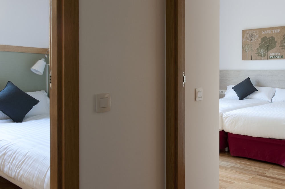 Mh Apartments Gracia 7/22