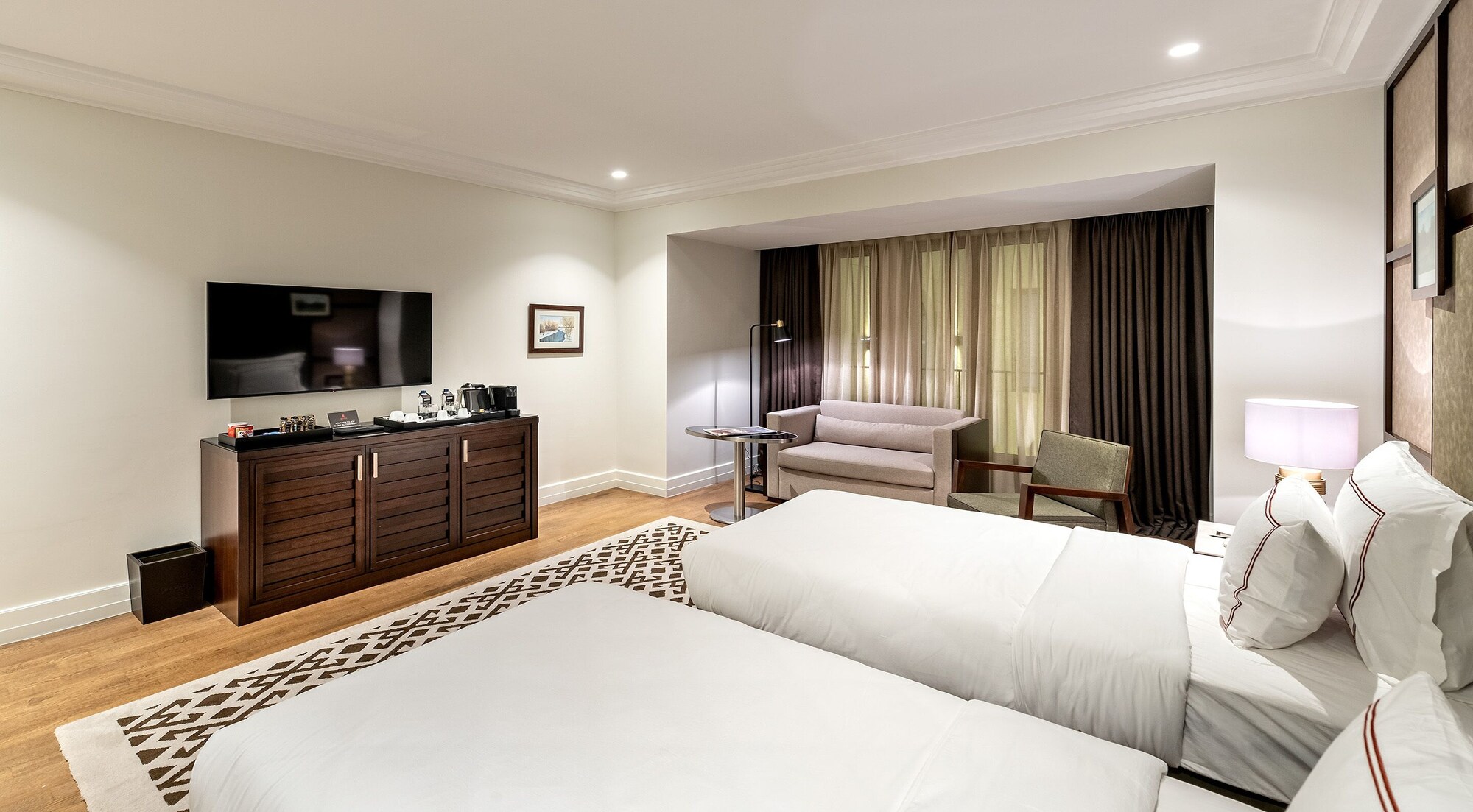Atrium Superior Room- Twin Bed*