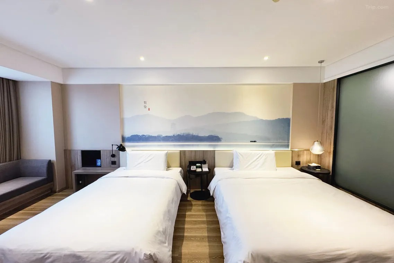 Atour Hotel (Shanghai Hongqiao National Convention & Exhibition Center) 6/24
