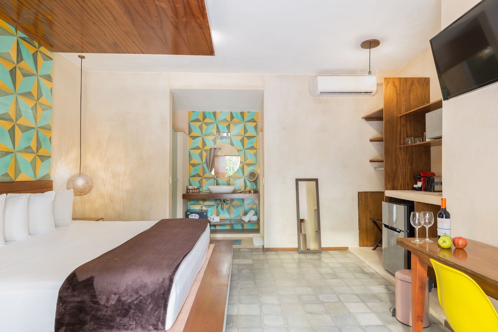 Quinta Margarita Suites 37/68