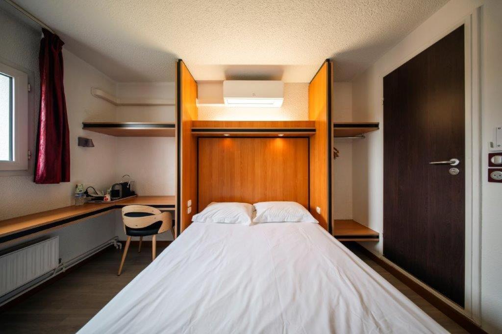 غرفة بسرير مزدوج، Hotel La Bonne Etape 2/7