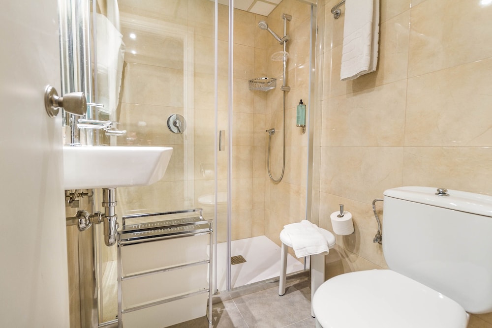 Eix Lagotel Holiday Resort 68/69
