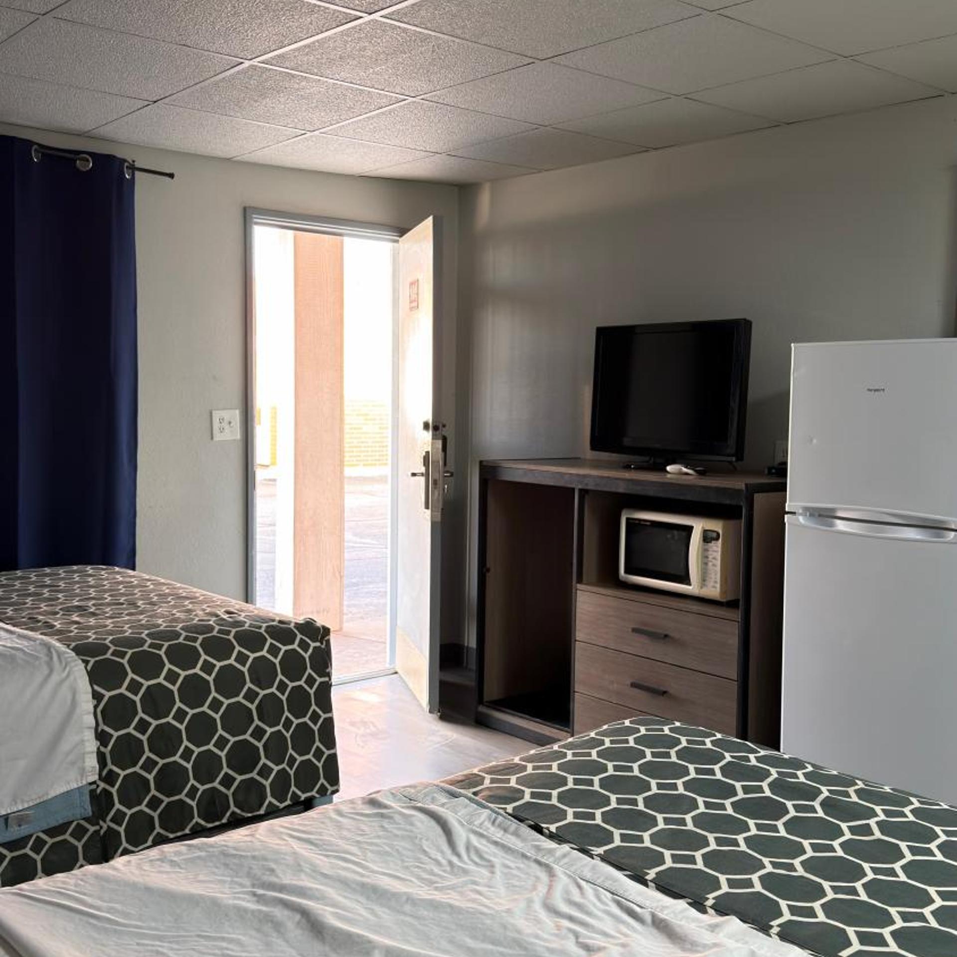 JAL COUNTRY INN 13/18