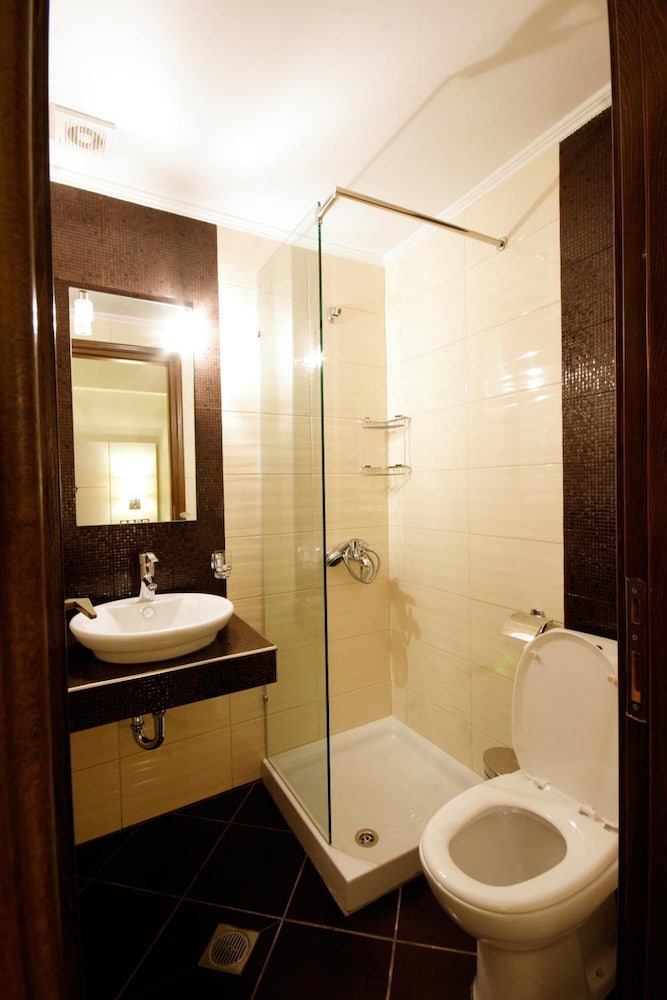 Theros Hotel 17/47