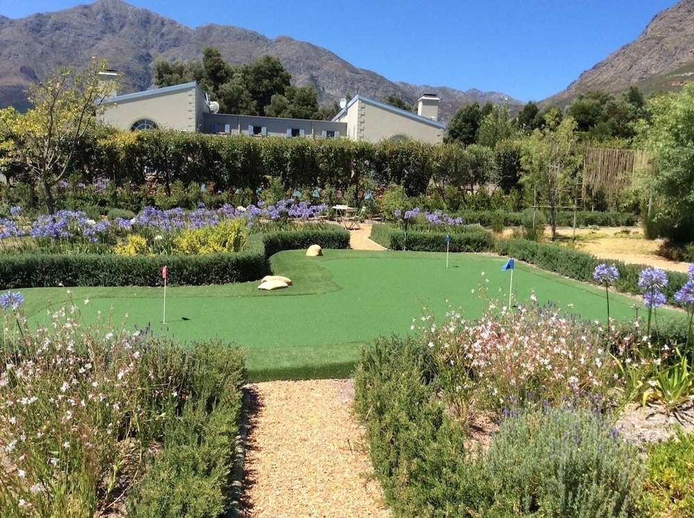 La Cabriere Country House 48/67