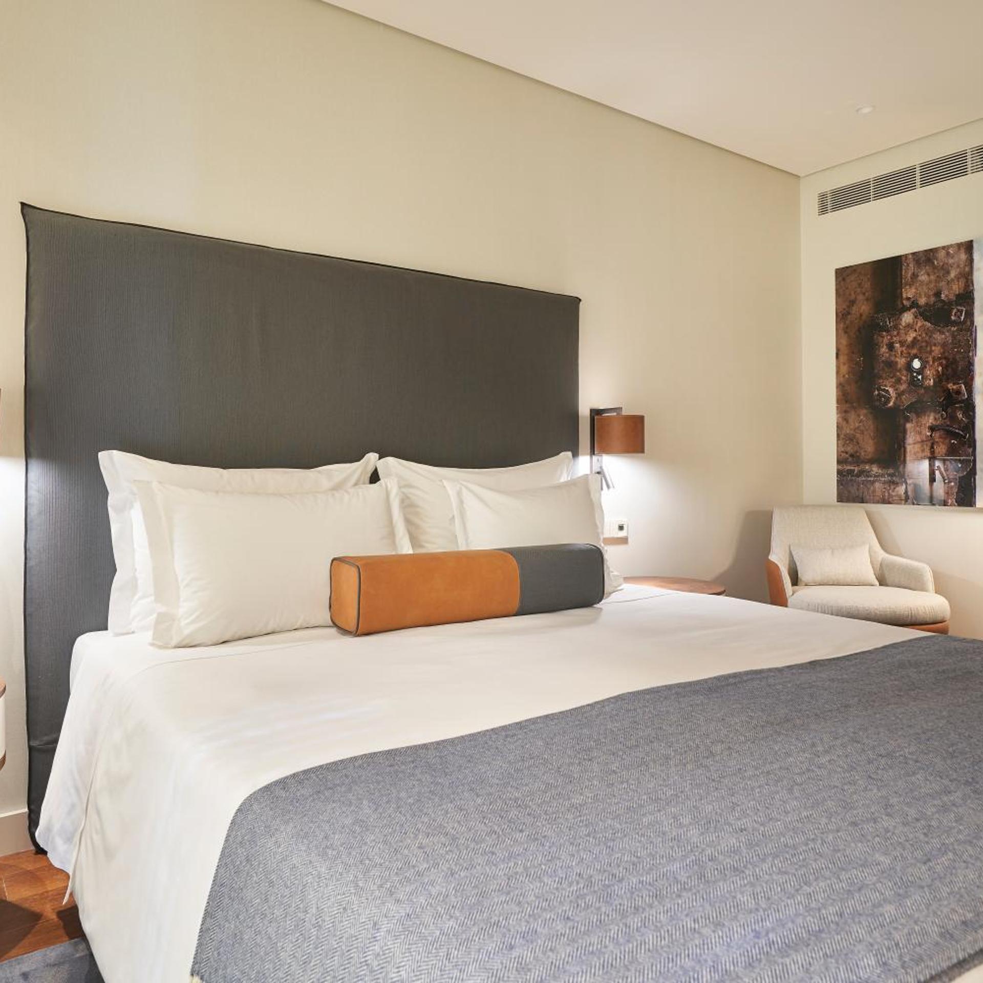 Superior, King Bed