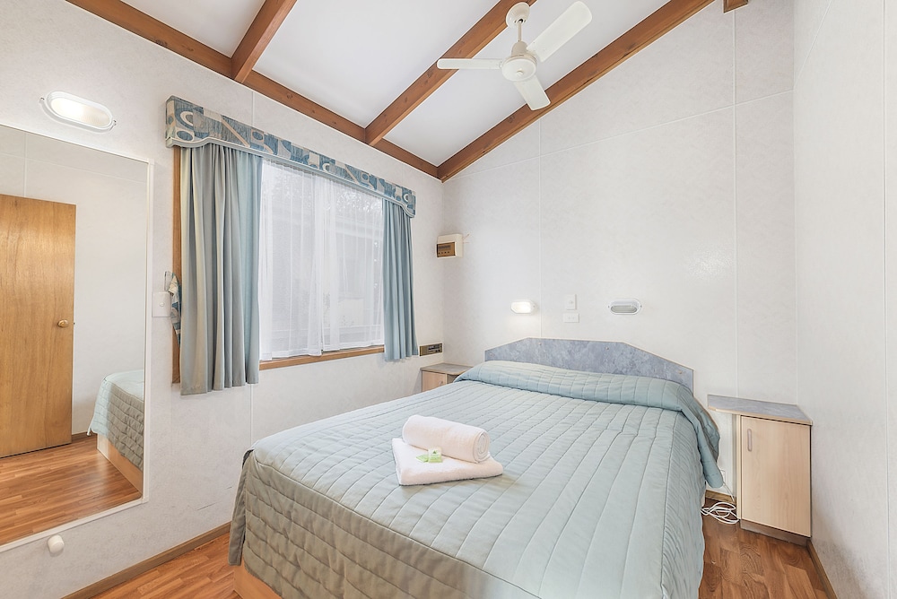 APOLLO BAY HOLIDAY PARK 20/50