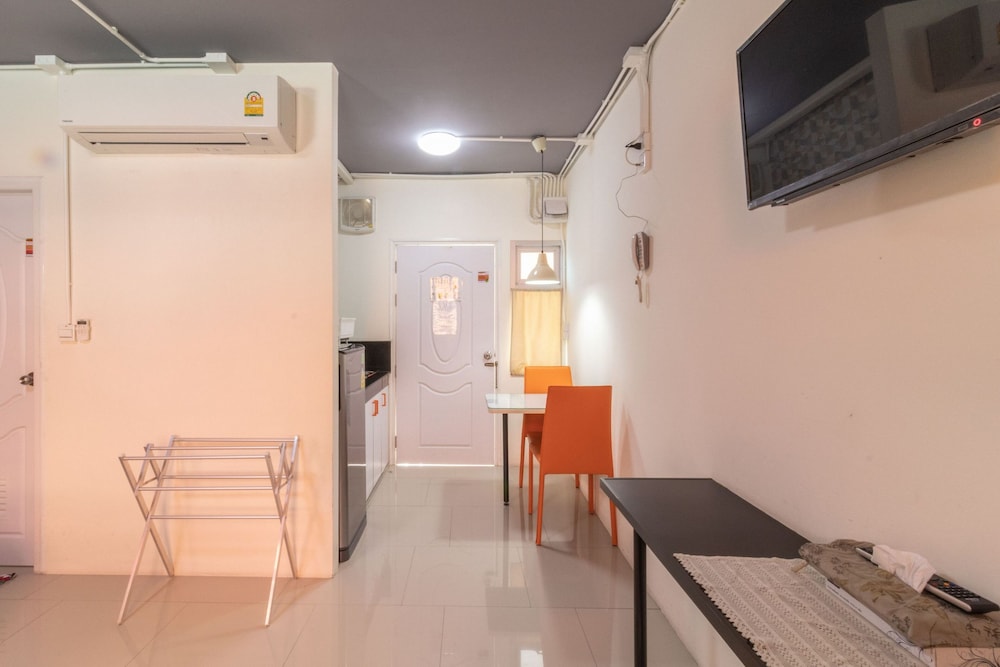 Baansuanprannok Hotel 71/97