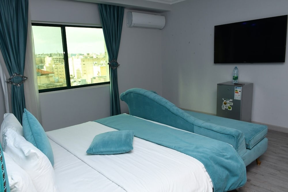 Sparr Hotel 13/66