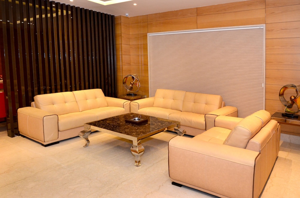 Hotel Sawera Grand 33/46
