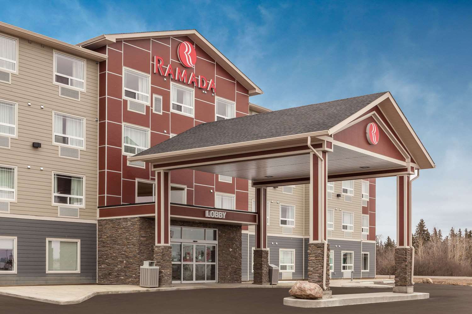 Ramada Grassland 19/20