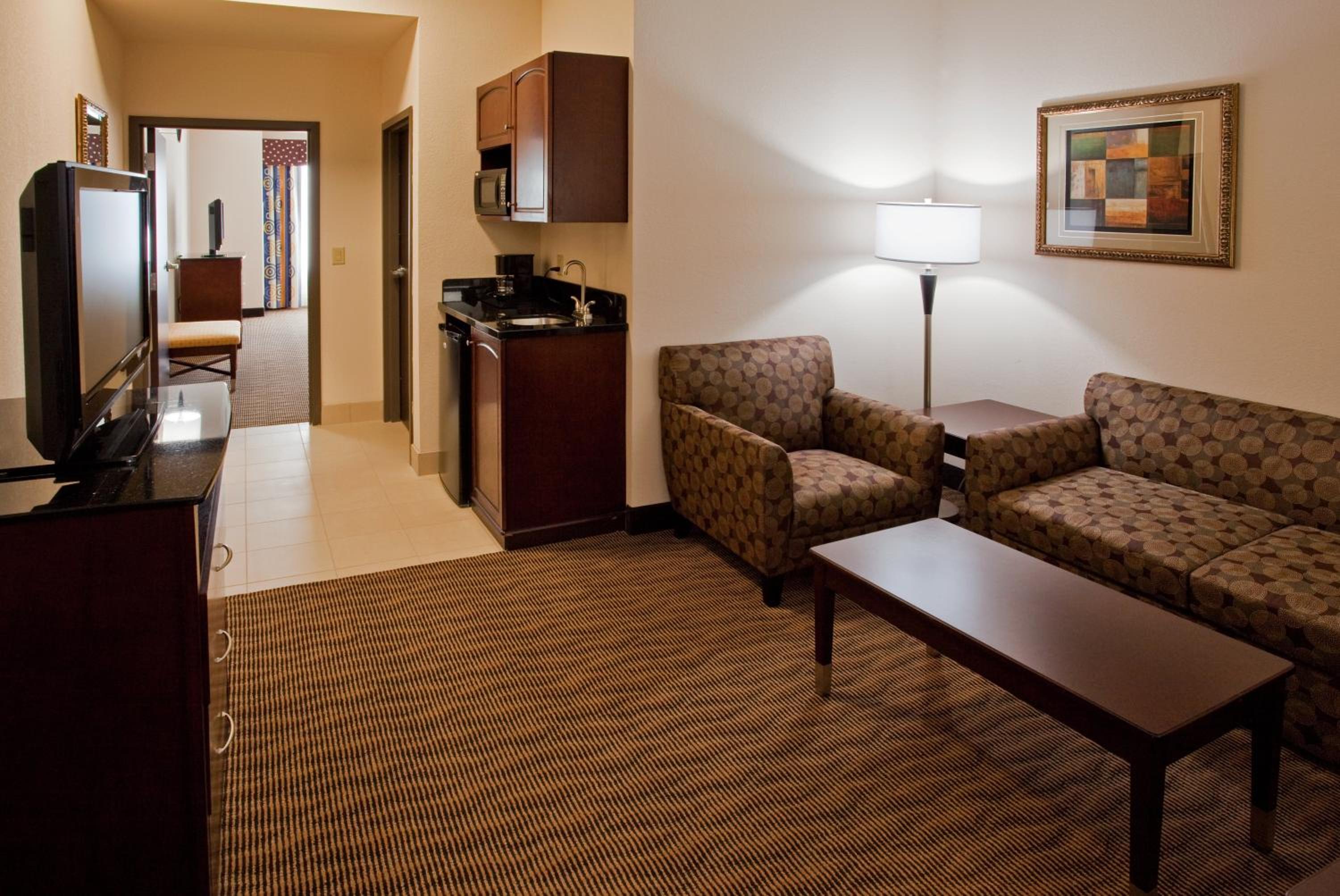 1 Bedroom, Suite, King Bed