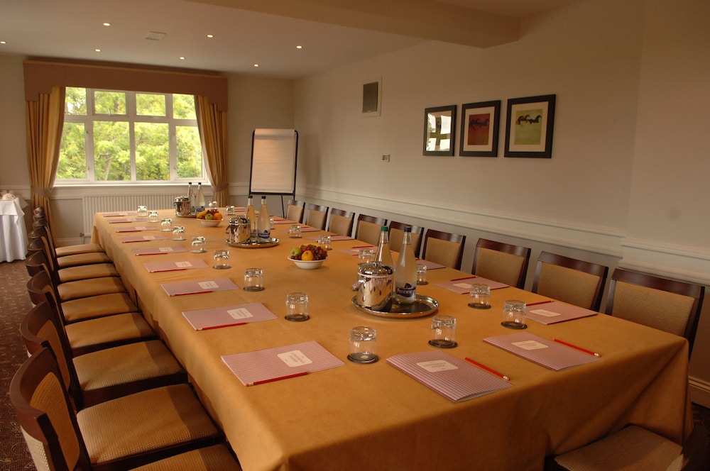 The Hickstead Hotel 15/19