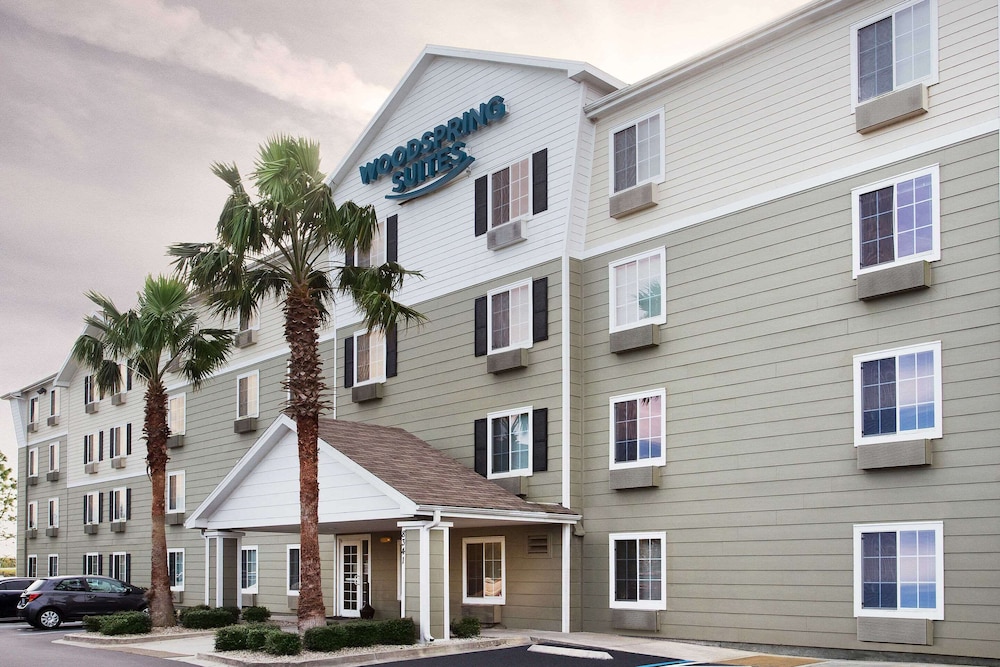WoodSpring Suites Jacksonville East 295 Cruise Port photo1