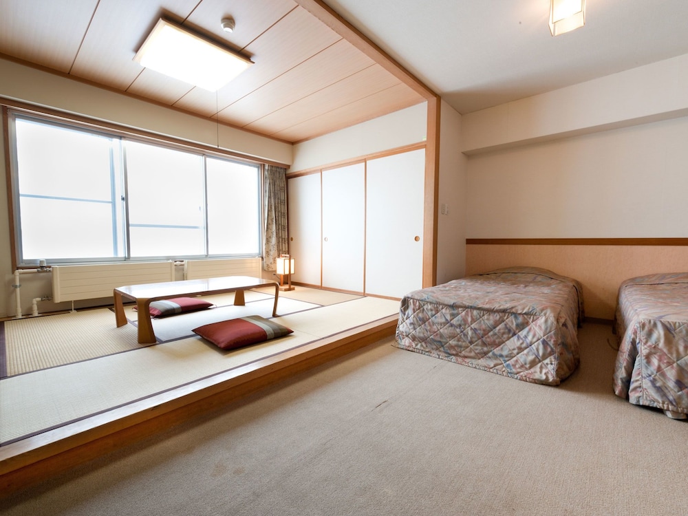 Kumanoyu Hotel 13/52