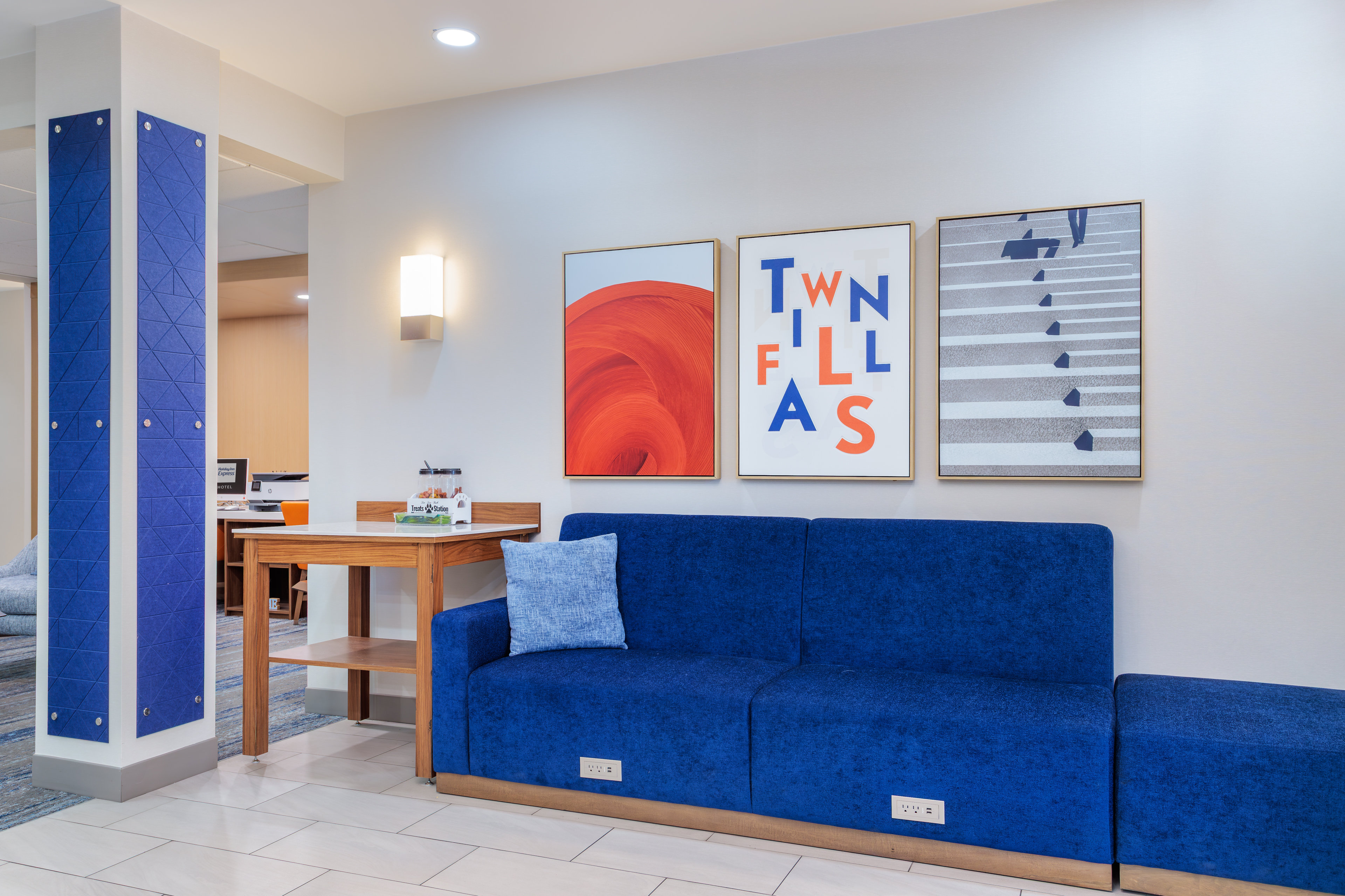Holiday Inn Express Hotel & Suites Twin Falls 51/78