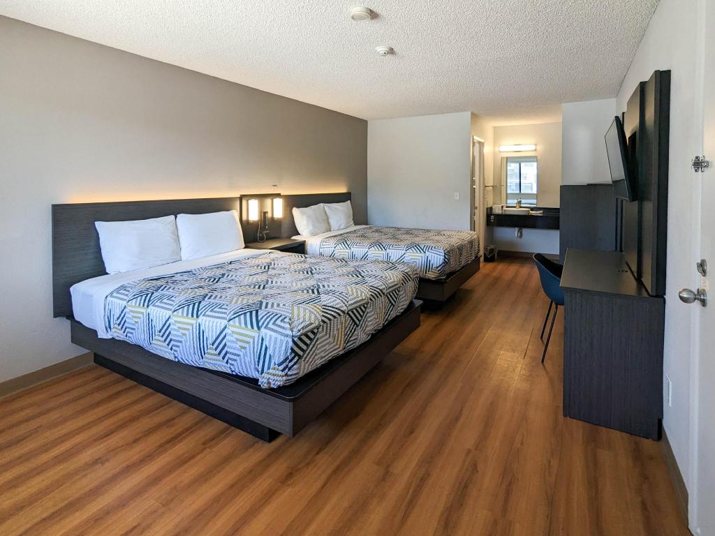 2 Full Beds - Smoking