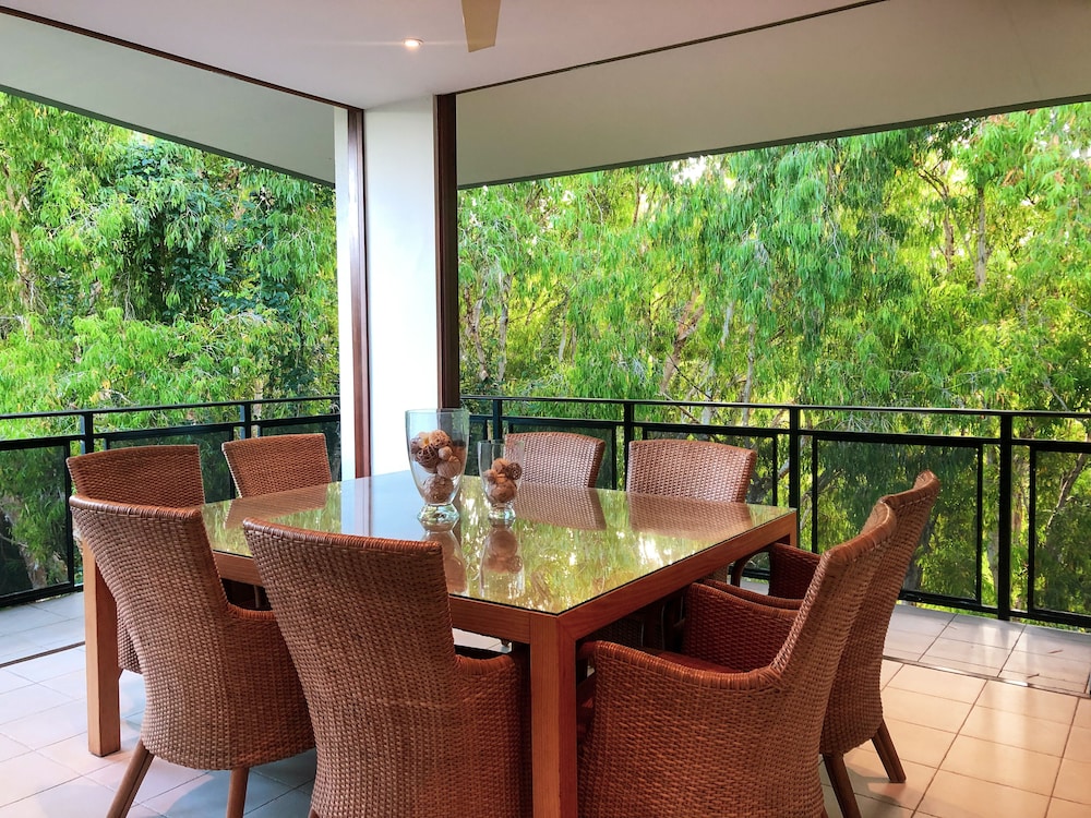 SANCTUARY PALM COVE 34/50