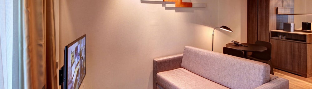 OLIVIA BALMES HOTEL 44/67
