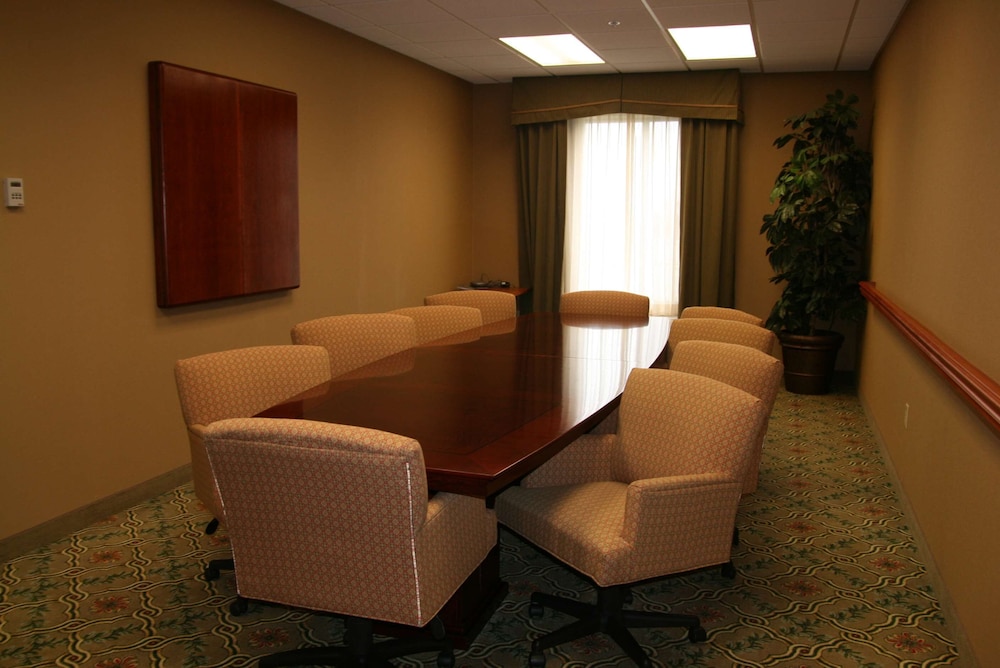 Hampton Inn Omaha Westlakeside 33/33