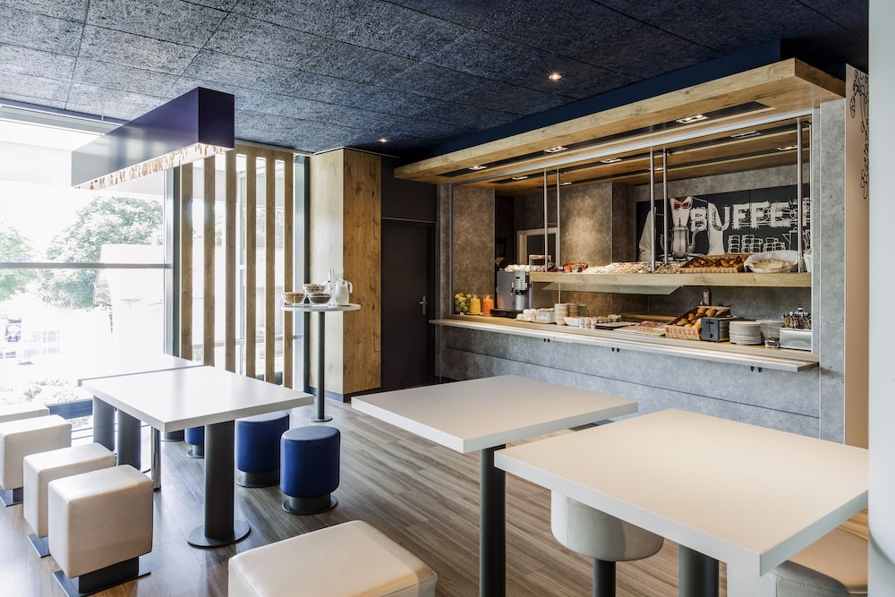 Ibis Budget Lyon Gerland 51/70