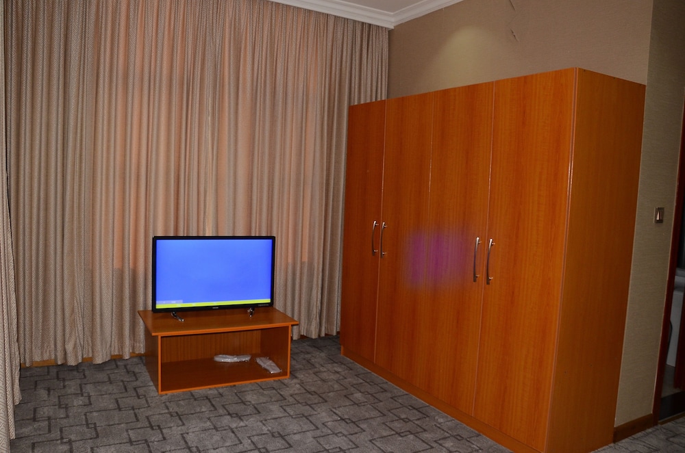Kim Hotel 35/46