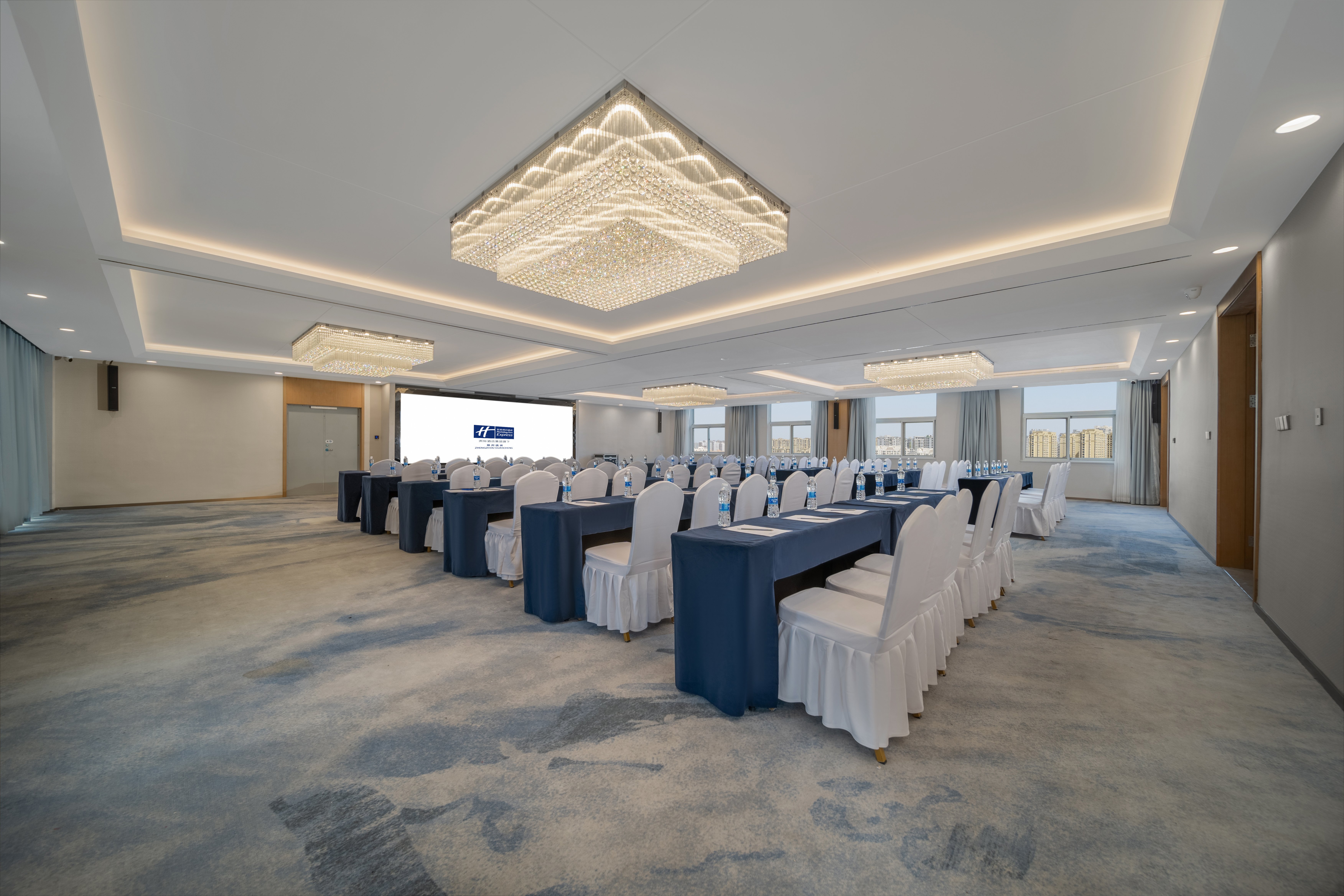 Holiday Inn Express ZHENGZHOU GUANCHENG 17/17