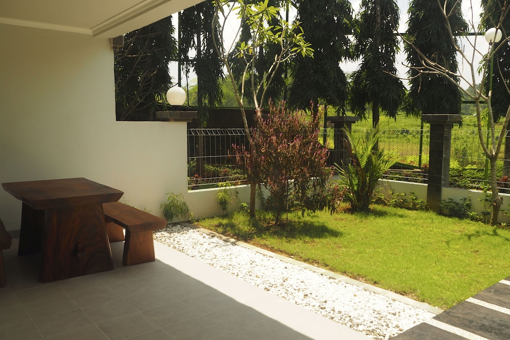 The Gecho Inn Country 29/50