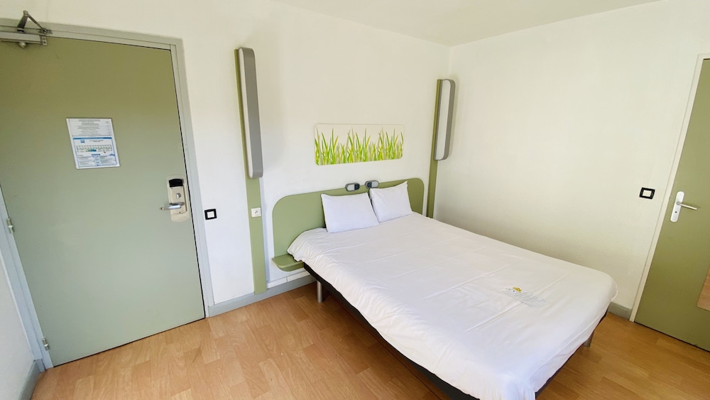 Ibis Budget Caen Gare 22/65