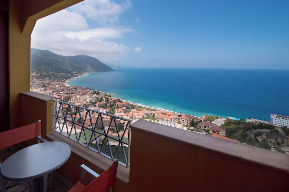 GH Avalon Sikani Resort 55/69