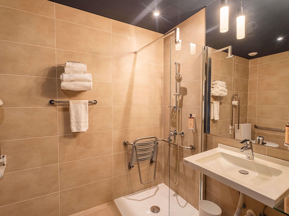 Mercure Bordeaux Chateau Chartrons 47/48