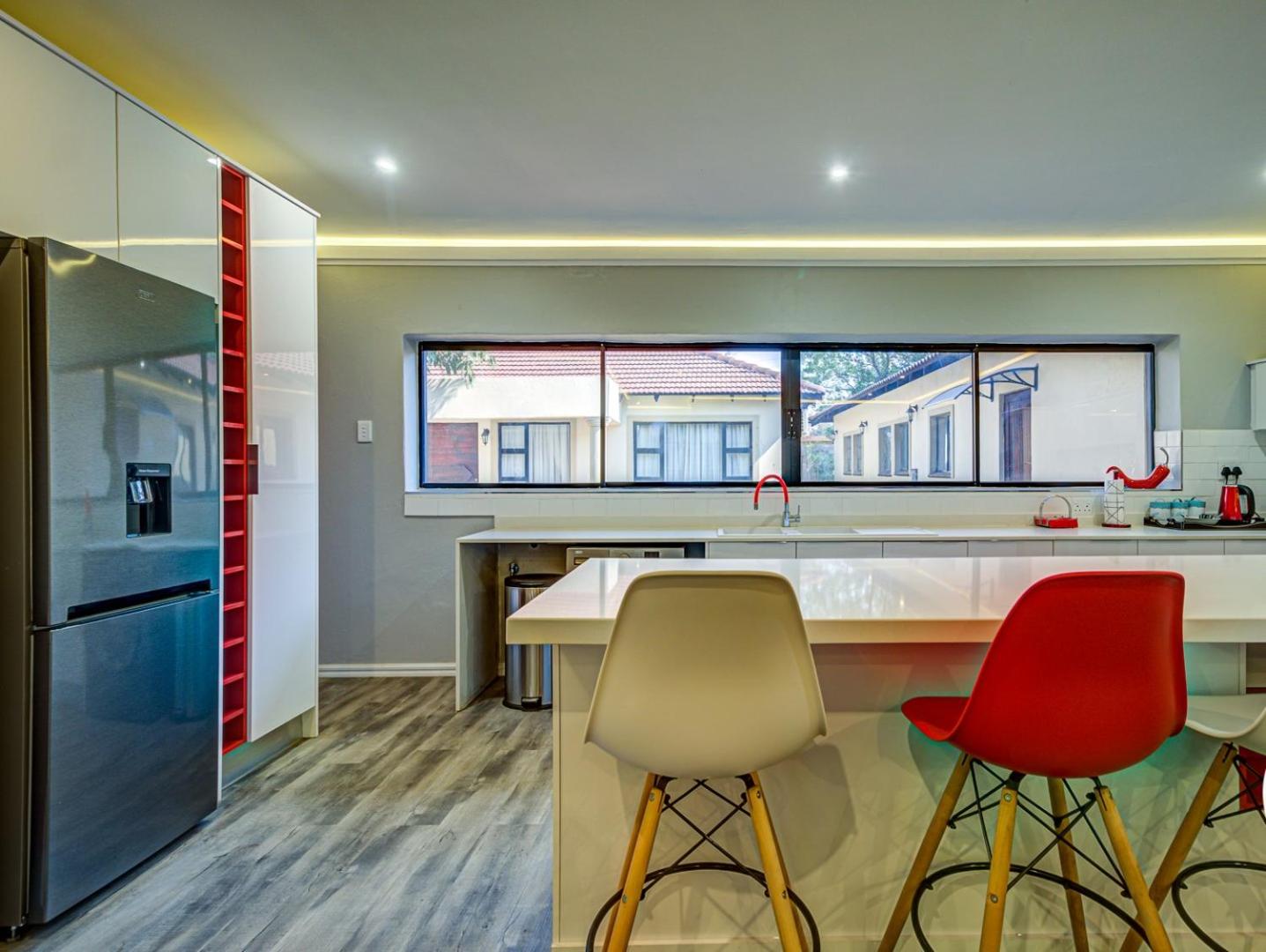 Eagle Rock Executive Guest House 5/35