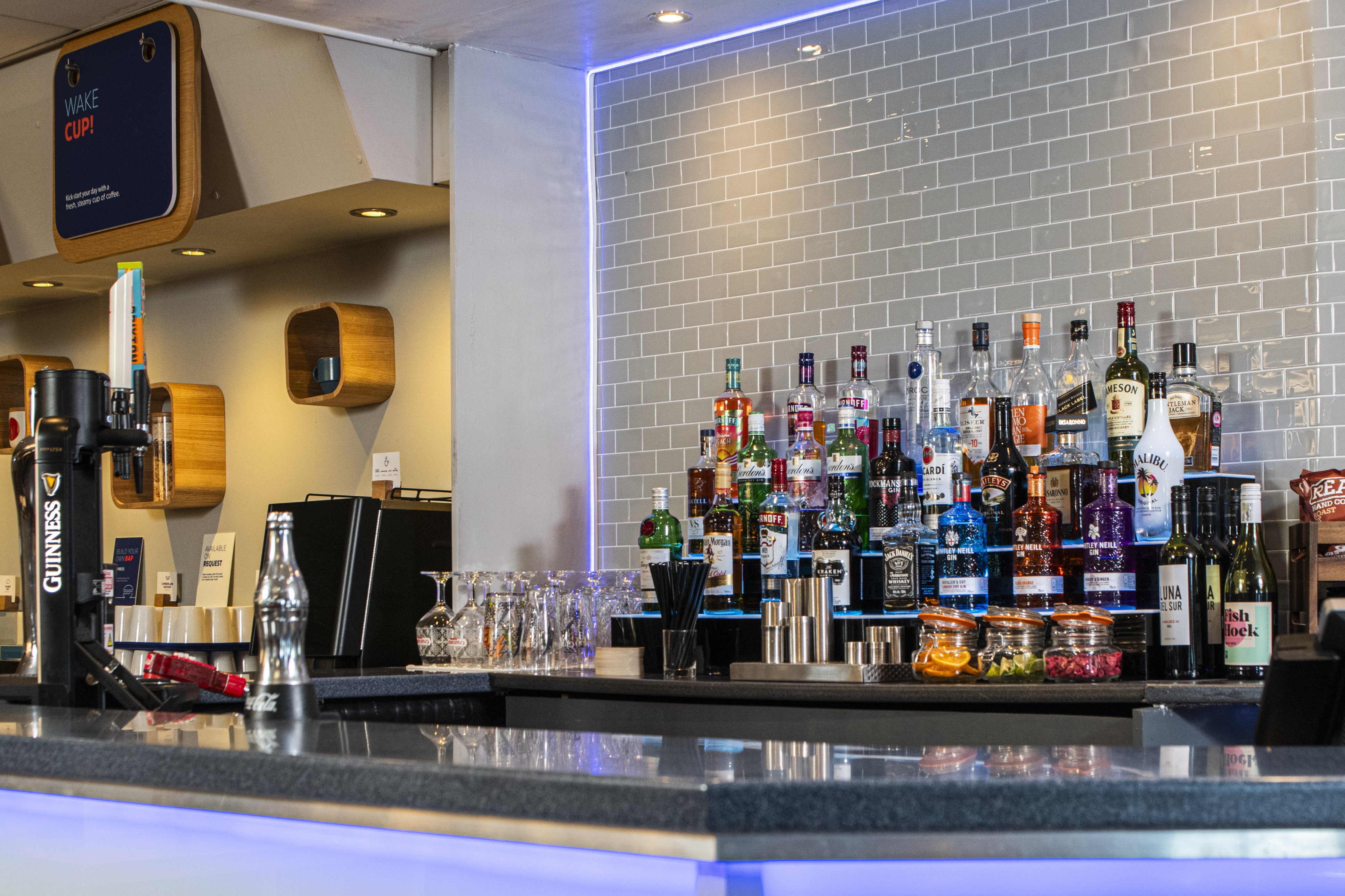 Holiday Inn Express Perth 33/72