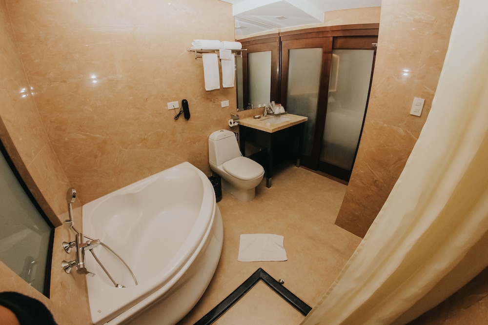 Grand Xing Imperial Hotel 44/45