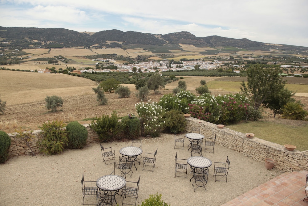 Arriadh Hotel 30/35