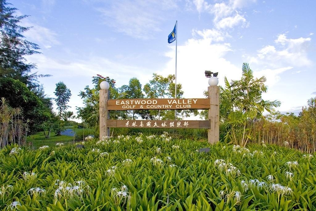Eastwood Valley Golf and Country Club 23/29