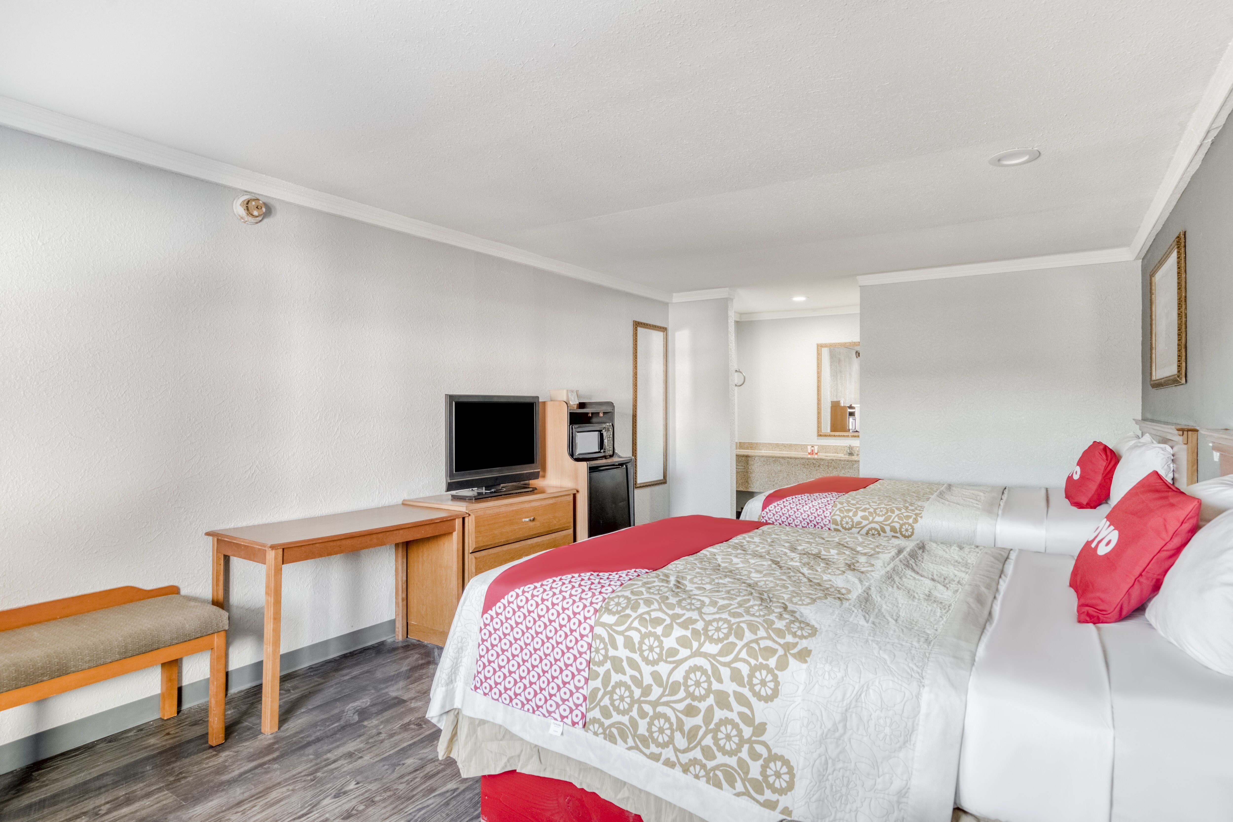 Hotel Pineville LA Hwy 165 26/49